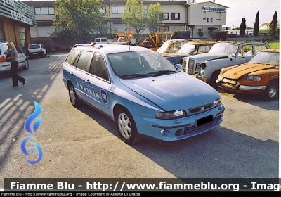 Fiat Marea Weekend I serie
Polizia Stradale
in servizio sulla SAT
(A12 - Livorno - Rosignano)
Parole chiave: Fiat Marea_Weekend_Iserie Polizia