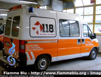 Fiat Ducato II Serie
118 Bologna Soccorso
Azienda USL di Bologna
Ambulanza "BO0003"
Parole chiave: Fiat Ducato_IISerie_Ambulanza_118 Bologna Soccorso