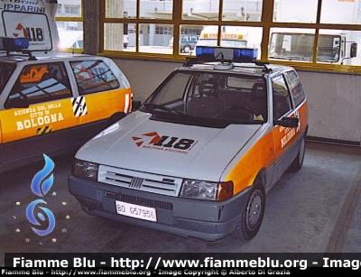 Fiat Uno II Serie
118 Regione Emilia Romagna - Bologna Soccorso
Azienda USL di Bologna
Autovettura di Servizio Attrezzata per Emergenze "BO2756"
Ora Dismessa
Parole chiave: Fiat_Uno_II_Serie_118_Bologna