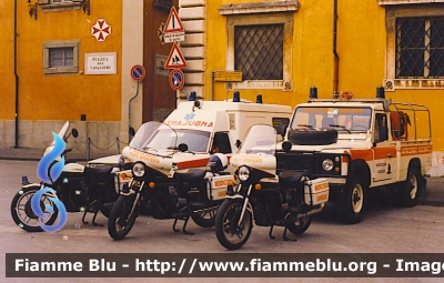 Moto Guzzi V50
Misericordia Viareggio (LU)
Pronto Intervento
Ex Polizia Municipale 
Parole chiave: Moto-Guzzi V50