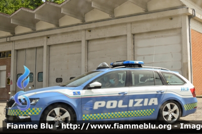 Skoda Octavia 4x4 V serie
Polizia di Stato
Polizia Stradale in servizio sulla rete Autostradale SALT
Allestimento Focaccia
Decorazione Grafica Artlantis
Con nuova decorazione
POLIZIA M3754
Parole chiave: Skoda Octavia_4x4_Vserie POLIZIAM3754