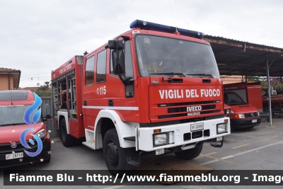 Iveco EuroFire 140E28 4x4 I serie
Vigili del Fuoco
Comando provinciale di Lucca
Distacamento Permanente di Viareggio
AutoPompaSerbatoio allestimento Iveco-Magirus
VF 22690
Parole chiave: Iveco EuroFire_140E28_4x4_Iserie VF22690 Santa_Barbara_2022