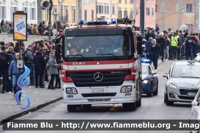 Mercedes-Benz Actros 1841 II serie
Vigili del Fuoco
Comando Provinciale di Pisa
AutoPompaSerbatoio allestimento Bai
VF 24490
Parole chiave: Mercedes-Benz Actros_1841_IIserie VF24490