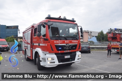 Man TGM 15.250 III serie
Vigili del Fuoco
Comando provinciale di Lucca
Distacamento Permanente di Viareggio
AutoPompaSerbatoio allestimento BAI
VF 31744
Parole chiave: Man TGM_15.250_IIIserie VF31744 Santa_Barbara_2022