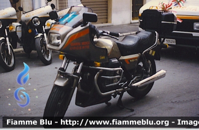 Moto Guzzi 850TS
Misericordia Viareggio (LU)
Parole chiave: Moto-Guzzi 850TS