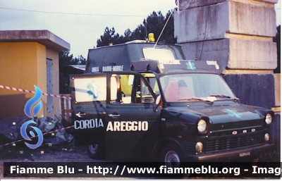 Ford Transit I serie
Misericordia Viareggio 
Centrale Radio Mobile
allestita in proprio da mezzo usato del 1971 
in servizio dal 1988 al 1991 
LU 143784
Parole chiave: Ford Transit Iserie Protezione Civile