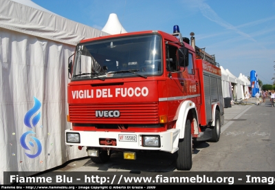 Iveco 180-24
Vigili del Fuoco
Distaccamento di Viareggio
VF 15582
Parole chiave: Iveco 180-24 VF15582