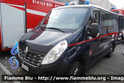 Renault Master IV serie restyle
Arma dei Carabinieri
Nucleo Cinofili
CC DJ 303
Parole chiave: Renault Master IV serie restyle Arma dei Carabinieri Nucleo Cinofili CC DJ 303 Reas_2016