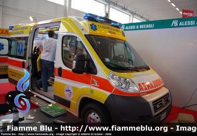 Fiat Ducato X250
Pubblica Assistenza Squadra di Salvamento Verbania
Allestita Alessi & Becagli
Parole chiave: Fiat Ducato_X250 118_Verbania Ambulanza PA_SNS_Verbania Reas_2009