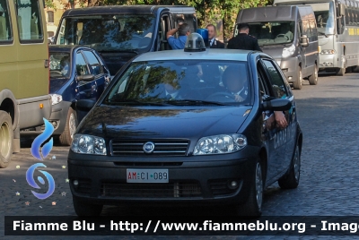 Fiat Punto III serie
Carabinieri
Polizia Militare presso Aeronautica Militare
AM CI 089
Parole chiave: Fiat Punto_IIIserie AMCI089 Festa_della_Republica_2012