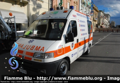 Fiat Ducato II serie
Misericordia Torre del Lago
Parole chiave: Fiat Ducato_IIserie 118_Versilia Ambulanza Misericordia_Torre_del_Lago