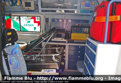 Fiat Ducato X250
43 - Pubblica Assistenza Croce Verde Viareggio
Trasporto Neonatale
Allestita Mariani Fratelli
Parole chiave: Fiat Ducato_X250 118_Viareggio Ambulanza