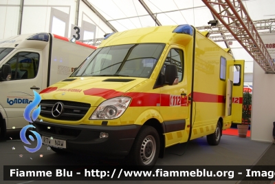 Mercedes-Benz Sprinter III serie
Veicolo promozionale Londero
In esposizione al Rettmobil 2013
Parole chiave: Mercedes-Benz Sprinter_IIIserie Ambulanza Rettmobil_2013