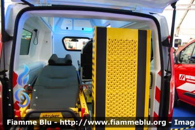 Ford Transit Custom
Veicolo promozionale Ford
In esposizione al Rettmobil 2013
Parole chiave: Ford Transit_Custom Ambulanza Rettmobil_2013