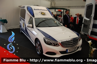 Mercedes-Benz Classe E IV serie
Veicolo promozionale Medi-Car
In esposizione al Rettmobil 2013
Parole chiave: Mercedes-Benz Classe_E_IVserie Ambulanza Rettmobil_2013