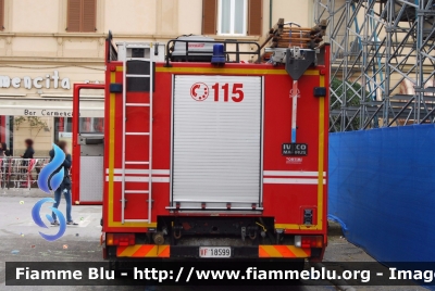 Iveco EuroFire 150E27 I serie
Vigili del Fuoco
Comando Provinciale di Lucca
Distaccamento di Viareggio
Autopompaserbatoio allestimento Iveco-Magirus
VF 18599
Parole chiave: Iveco EuroFire_150E27_Iserie VF18599