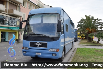 Man M2000 18.284 
Polizia di Stato
 Reparto a Cavallo
 POLIZIA D9666 
Parole chiave: Man / M2000_18.284 / PoliziaD9666