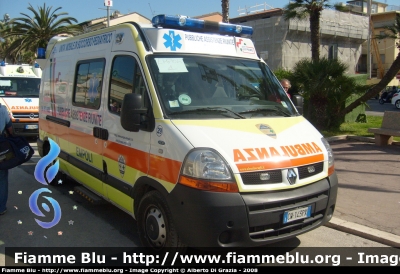 Renault Master III serie
Pubbliche Assistenze Riunite Empoli
Allestita Alessi & Becagli
Parole chiave: Renault Master_IIIserie 118_Empoli Ambulanza PA_Riunite_Empoli