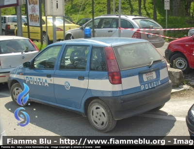 Fiat Punto I serie
Polizia di Stato
POLIZIA B5215
Parole chiave: Fiat Punto_Iserie PoliziaB5215