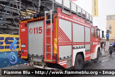 Iveco EuroFire 140E28 4x4 I serie
Vigili del Fuoco
Comando Provinciale di Lucca
AutoPompaSerbatoio allestimento Iveco-Magirus
VF 22690
Parole chiave: Iveco/EuroFire_140E28_4x4_Iserie/VF22690