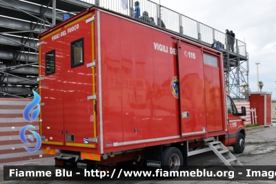 Iveco Daily III serie
Vigili del Fuoco
Comando provinciale di Lucca
Nucleo NBCR
Allestimento Sperotto
VF22826
Parole chiave: Iveco/Daily_IIIserie/VF22826