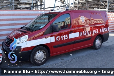 Fiat Scudo IV serie
Vigili del Fuoco
Comando Provinciale di Firenze
Nucleo NBCR
VF 26213
Parole chiave: Fiat / Scudo_IVserie / VF26213