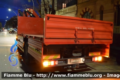 Iveco EuroCargo 180E30 III serie
Vigili del Fuoco
Comando Provinciale di Genova
Colonna Mobile Regionale
Autocarro con gru PM allestimento Iveco-Magirus
VF 26738
Parole chiave: Iveco / EuroCargo_180E30_IIIserie / VF26738