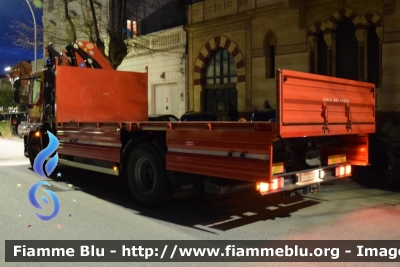 Iveco EuroCargo 180E30 III serie
Vigili del Fuoco
Comando Provinciale di Genova
Colonna Mobile Regionale
Autocarro con gru PM allestimento Iveco-Magirus
VF 26738
Parole chiave: Iveco / EuroCargo_180E30_IIIserie / VF26738