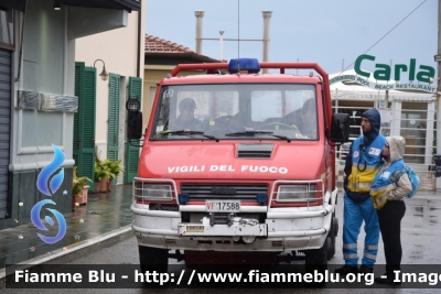 Iveco Fauno
Vigili del Fuoco
Comando Provinciale di Lucca
VF 17588
Parole chiave: Iveco / Fauno / VF17588