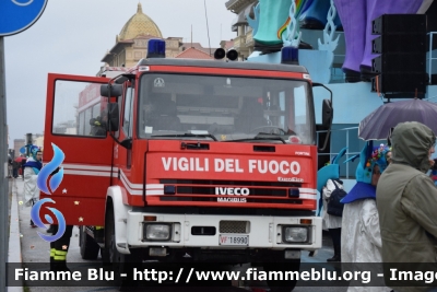 Iveco EuroFire 150E27 I serie
Vigili del Fuoco
Comando Provinciale di Lucca
Distaccamento Permanente di Viareggio (LU)
AutoPompaSerbatoio allestimento Magirus - ricondizionato Fortini
VF 18990
Parole chiave: Iveco / EuroFire / 150E27_I_serie / VF18990