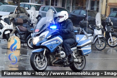 BMW R1200RT II serie
Polizia di Stato
Polizia Stradale
In scorta alla Mille Miglia 2020
Parole chiave: BMW / R1200RT_IIserie / 1000_Miglia_2020