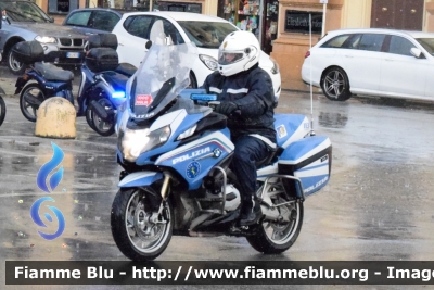 BMW R1200RT II serie
Polizia di Stato
Polizia Stradale
In scorta alla Mille Miglia 2020
Parole chiave: BMW / R1200RT_IIserie / 1000_Miglia_2020