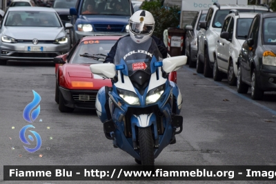 Yamaha FJR 1300 II serie
Polizia di Stato
Polizia Stradale
Allestimento Elevox
POLIZIA G3081
In scorta alla Mille Miglia 2020
Moto 36
Parole chiave: Yamaha / FJR_1300_IIserie / POLIZIAG3081 Mille_Miglia_2020