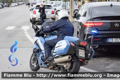 Yamaha FJR 1300 II serie
Polizia di Stato
Polizia Stradale
Allestimento Elevox
POLIZIA G3081
In scorta alla Mille Miglia 2020
Moto 36
Parole chiave: Yamaha / FJR_1300_IIserie / POLIZIAG3081 Mille_Miglia_2020