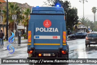 Iveco Daily II serie
Polizia di Stato
Polizia Stradale
POLIZIA B2460
In scorta alla Mille Miglia 2020
Parole chiave: Iveco Daily_IIserie POLIZIAB2460 Mille_Miglia_2020