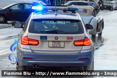 Bmw 320 Touring F31 II restyle
Polizia di Stato
Polizia Stradale
Allestimento Focaccia
Decorazione Grafica Artlantis
POLIZIA M2578
In scorta alla Mille Miglia 2020
Parole chiave: Bmw / 320_Touring_F31_II_restyle / POLIZIAM2578 / 1000_Miglia_2020