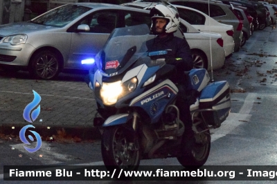 BMW R1200RT II serie
Polizia di Stato
Polizia Stradale
POLIZIA G2665
In scorta alla Mille Miglia 2020
Parole chiave: BMW / / / R1200RT_IIserie / / / POLIZIAG2665 / 1000_Miglia_2020