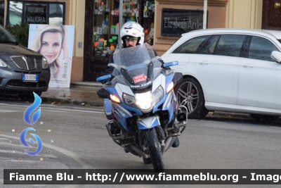 BMW R1200RT II serie
Polizia di Stato
Polizia Stradale
In scorta alla Mille Miglia 2020
Parole chiave: BMW / / / R1200RT_IIserie / / / POLIZIAG / 1000_Miglia_2020