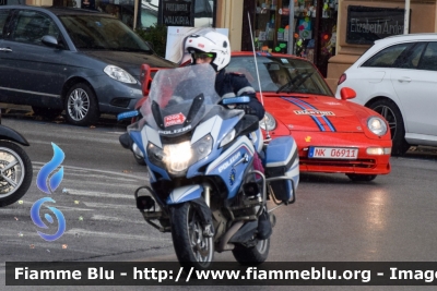 BMW R1200RT II serie
Polizia di Stato
Polizia Stradale
In scorta alla Mille Miglia 2020
Parole chiave: BMW / / / R1200RT_IIserie / / / POLIZIAG / 1000_Miglia_2020