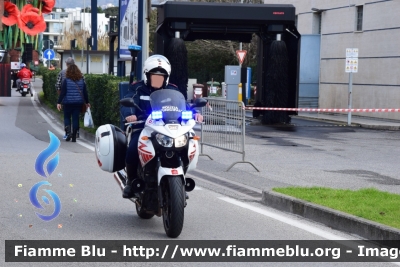 Yamaha TDM 900
Polizia Municipale Viareggio
 Sez. Motociclisti
 M06 
 POLIZIA LOCALE YA 00823
Parole chiave: Yamaha / TDM_900 / POLIZIA_LOCALE00823