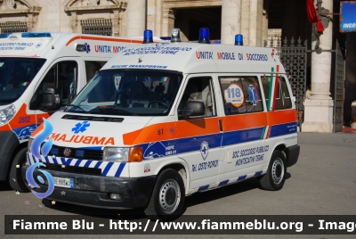 Volkswagen Transporter T4
Pubblica Assistenza 
Societa' Soccorso Pubblico
Montecatini Terme (PT)
Allestita Mariani Fratelli
CODICE AUTOMEZZO: 61
Sostituisce il Fiat Ducato II serie
Questo veicolo e' precedentemente appartenuto alla
Pubblica Assistenza Avis di Borgo a Buggiano (PT)
CODICE AUTOMEZZO: 09
Parole chiave: Volkswagen Transporter_T4 Ambulanza