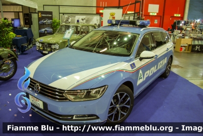 Volkswagen Passat Variant VIII serie
Polizia di Stato
Polizia Stradale in Servizio sulla Rete Autostradale ATIVA
POLIZIA M2669
Parole chiave: Volkswagen Passat_Variant_VIIIserie POLIZIAM2669