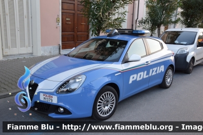 Alfa-Romeo Nuova Giulietta restyle
Polizia di Stato
 Squadra Volante
 Allestita NCT Nuova Carrozeria Torinese
 POLIZIA M1379
Parole chiave: Alfa-Romeo / Nuova_Giulietta_restyle / POLIZIAM1379