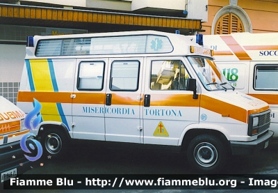 Fiat Ducato I serie I restyle
Misericordia di Tortona (AL)
Ex Ambulanza della Misericordia di Viareggio
Allestita Grazia
*Dismessa*
Parole chiave: Fiat Ducato_Iserie_Irestyle Ambulanza