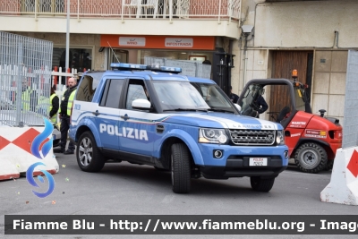 Land Rover Discovery 4
Polizia di Stato
 Squadra Volante
 Unità Operativa di Primo Intervento 
 POLIZIA M2612
Parole chiave: Land-Rover / Discovery_4 / POLIZIAM2612