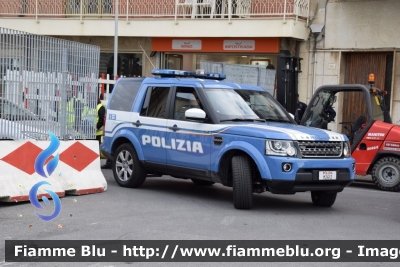 Land Rover Discovery 4
Polizia di Stato
 Squadra Volante
 Unità Operativa di Primo Intervento 
 POLIZIA M2612
Parole chiave: Land-Rover / Discovery_4 / POLIZIAM2612