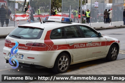 Alfa Romeo 159 Sportwagon
5 - Polizia Municipale Viareggio
Allestita Ciabilli
POLIZIA LOCALE YA 902 AA
Parole chiave: Alfa-Romeo / 159_Sportwagon / PM_Viareggio / PoliziaLocaleYA902AA