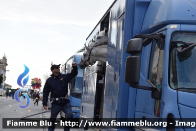 Iveco EuroCargo 160E28 II Serie 
Polizia di Stato
 Reparto a Cavallo
 Polizia F9495
Parole chiave: Iveco / EuroCargo-160E28_IIserie / PoliziaF9495