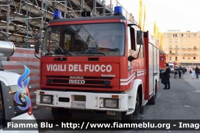 Iveco EuroFire 150E27 I serie
Vigili del Fuoco
 Comando Provinciale di Lucca
 Distaccamento Permanente di Viareggio
 AutoPompaSerbatoio allestimento Iveco-Magirus
 VF 18599
Parole chiave: Iveco / EuroFire_150E27_Iserie / VF18599