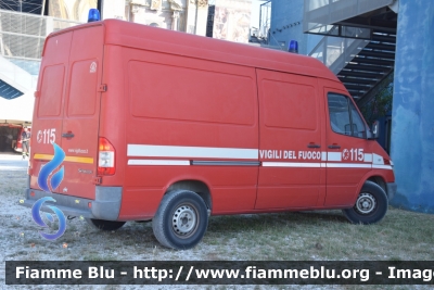 Mercedes Benz Sprinter II serie
Vigili del Fuoco
Comando Provinciale di Lucca
VF 25386
Parole chiave: Mercedes-Benz Sprinter_IIserie VF25386